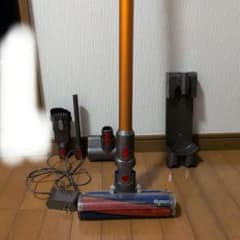 Dyson　sv10コードレスクリーナー　v8fluffy ジャンク