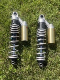 cb400sf nc39 純正リアサスペンションのサムネイル