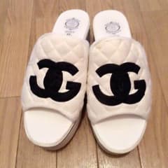 厚底サンダルのサムネイル