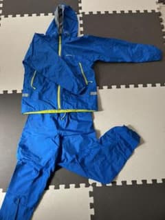 モンベルのレインコートです。のサムネイル