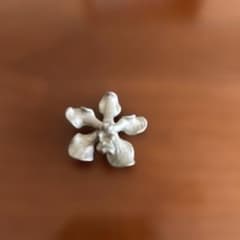 シンガポール　カトレア　シルバー 花形 ペンダントヘッド約3cmのサムネイル