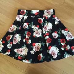 H&M フレアスカートのサムネイル