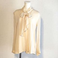 美品 ジョゼフ JOSEPH 洗える シルク100% ボウタイブラウス 38 М
