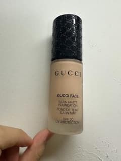 GUCCI ファンデーションのサムネイル