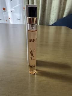 イヴ・サンローラン LIBRE リブレ ミニ 香水 10ml 新品未使用のサムネイル