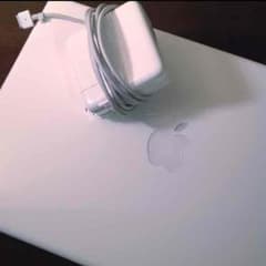 Apple Mac Book 2.4GHz Core 2Duo No.3のサムネイル