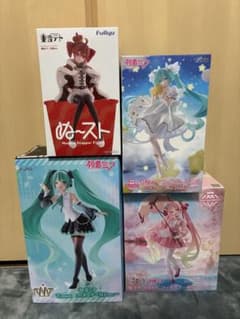 初音ミク 重音テト フィギュア 4種セット まとめ売りのサムネイル