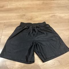 TIBORA ハーフパンツ Mサイズ 黒　サッカーのサムネイル