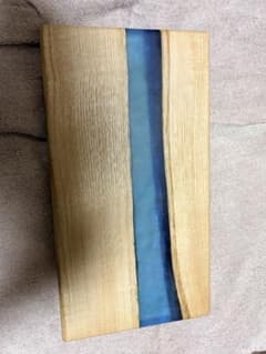 【ハンドメイド】リバーカッティングボード キャンプ、車中泊、まな板、インテリア ハンドメイド】リバーカッティングボード キャンプ、車中泊、まな板
