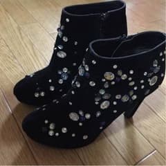ビジュー付きショートブーツ RANDAのサムネイル