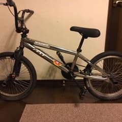 bmxのサムネイル