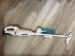 美品　マキタ 充電式クリーナー 本体 バッテリー 充電器セット　サイクロンのサムネイル