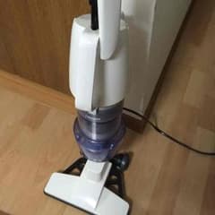 サイクロンスティック型掃除機のサムネイル