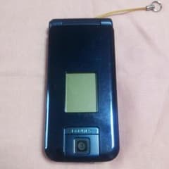 ガラケイ中古品  F884iESのサムネイル
