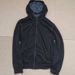 今日もビールがうまい様専用　adidas パーカー Lサイズ 黒のサムネイル