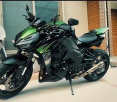 AKRAPOVIC マフラー kawasaki z1000用のサムネイル