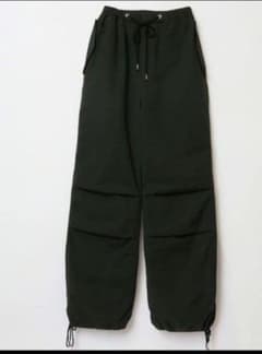 SHISHIKUI パラシュートパンツ ブラック　XS 百々千晴 vakt. SHISHIKUI パラシュートパンツ ブラック XS 百々千晴 vakt. - メルカリ