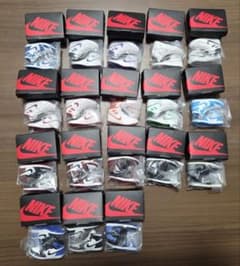 NIKE Air Jordan 1 High 85ミニチュアコレクション 18種 - メルカリ