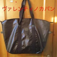 ヴァレンティノカバンのサムネイル