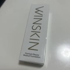 WINSKIN 薬用リンクルケア美白リキッドファンデーションLoのサムネイル