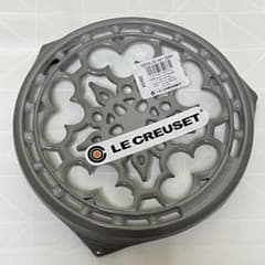 新品☆LE CREUSET トリベット 鍋敷き ミストグレー 22cm 新品☆LE CREUSET トリベット 鍋敷き ミストグレー 22cm - メルカリ