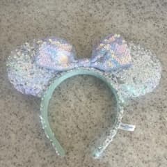 ディズニー カチューシャ スパンコール ライトブルーのサムネイル