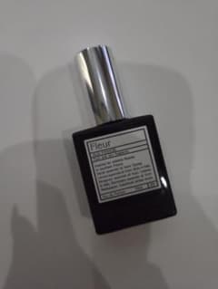 Fleur 香水 15ml 日本製のサムネイル