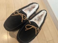 UGG W DAKOTA モカシン ブラック 23cmのサムネイル