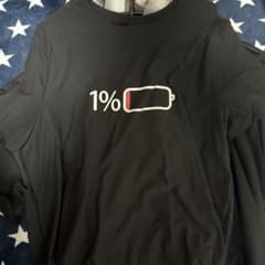 バッテリー残量1%デザインTシャツのサムネイル