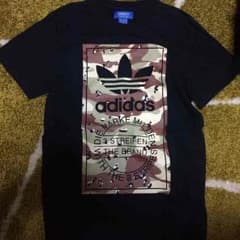 adidas 半袖Tシャツのサムネイル