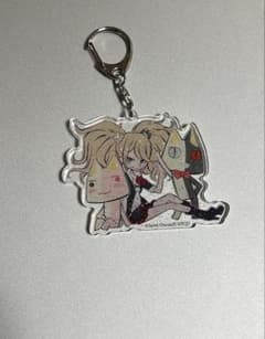 ダンガンロンパ どこでもいっしょ 江ノ島盾子 トロ クロ キラリックキーホルダー ダンガンロンパ どこでもいっしょ 江ノ島盾子 トロ クロ キラリック