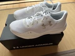 （新品）UNDER ARMOUR スニーカー 26.5cmのサムネイル