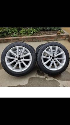 アウディTTスタッドレス純正　BRIDGESTONE　VRX2のサムネイル
