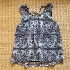ノースリーブのサムネイル