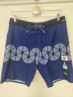 五十嵐カノア着用モデル　クイックシルバー　31 ボードショーツのサムネイル
