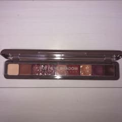 アイシャドウパレットのサムネイル