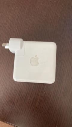 Apple Mac book pro USB-C Power Adapterのサムネイル
