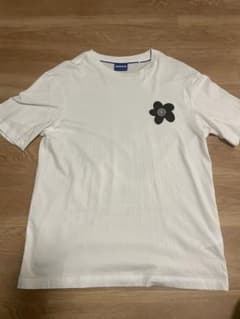HUGO ホワイト Tシャツ （ポストカード付き）のサムネイル