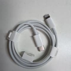 Apple USB-C to Lightning ケーブルのサムネイル