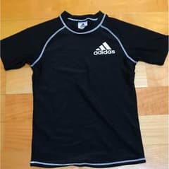 adidasラッシュガード160のサムネイル