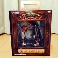 【みなみ様専用】ルフィ＆シャンクスフィギュアのサムネイル