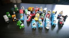 トーマス　木製レール用汽車セットのサムネイル