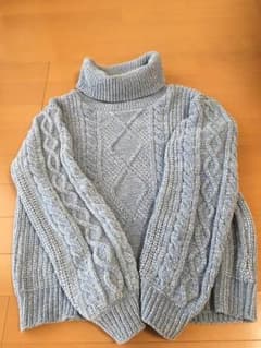 美品 しまむら タートルニットのサムネイル