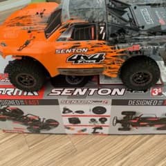 ARRMA Senton 3S 美品　希少　最新型のサムネイル