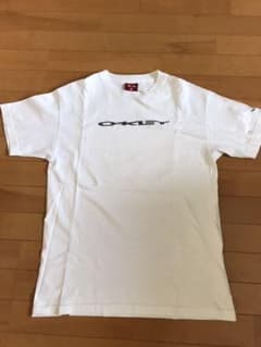オークリー Tシャツのサムネイル
