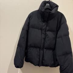 UNIQLO U ブラック ダウンジャケットのサムネイル