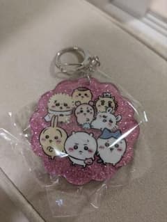 ちいかわ アクリルキーホルダー ラメ入りのサムネイル