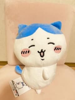 ちいかわ　おしりふりふりBIGぬいぐるみ〜ハチワレ〜のサムネイル