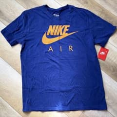 人気定番　新品未使用　NIKE AIR 半袖Tシャツ XLのサムネイル