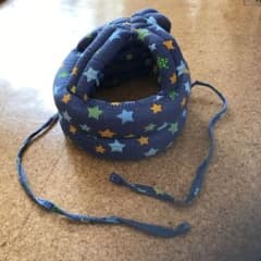 転倒防止ヘルメットのサムネイル